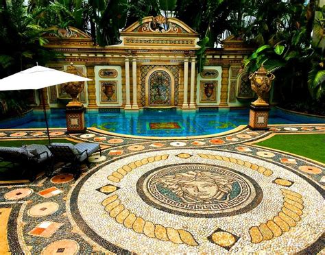 linea jungle versace casa|versace house.